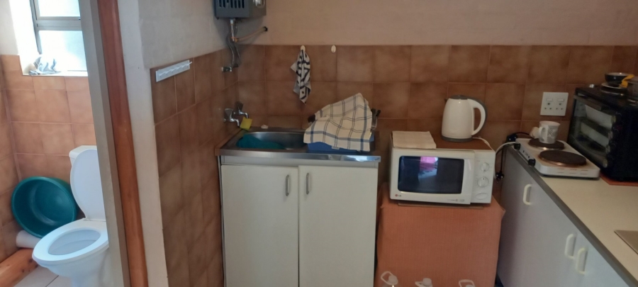 6 Bedroom Property for Sale in Bergsig Western Cape